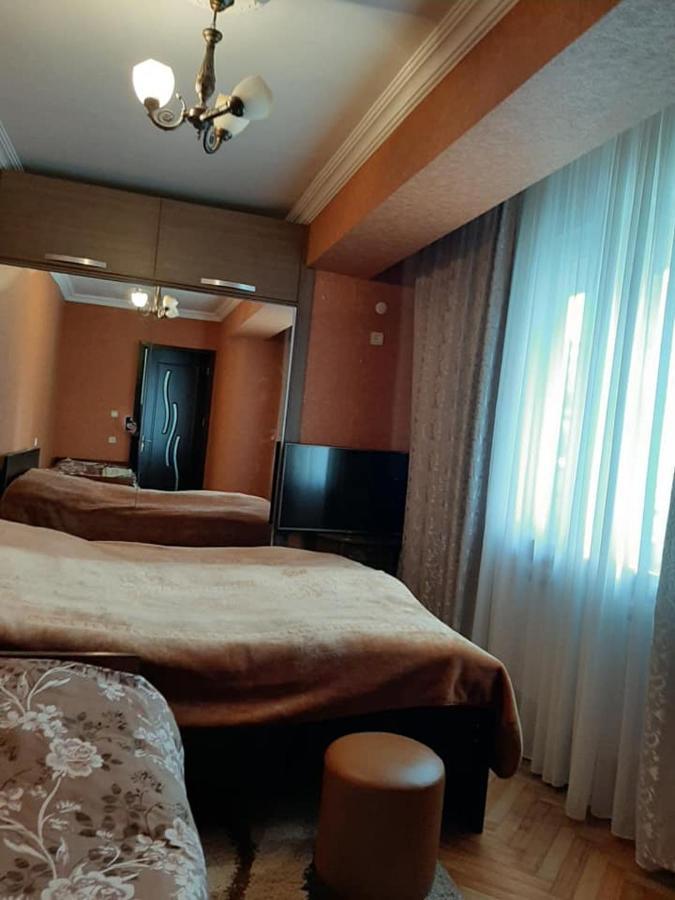 Apartment Жужуна Μπατούμι Εξωτερικό φωτογραφία
